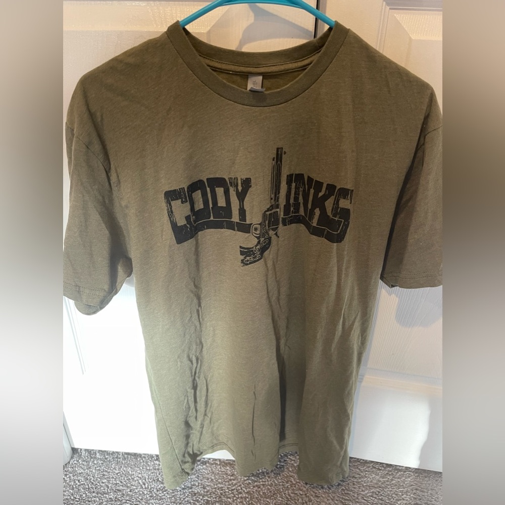 Cody Jinks T-Shirts, size large
